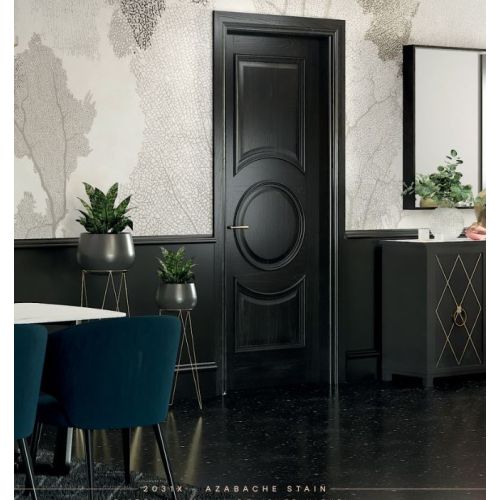 Classic collection door model 2031X in Azabache Stain with Pistón handle in Polished Nickel.